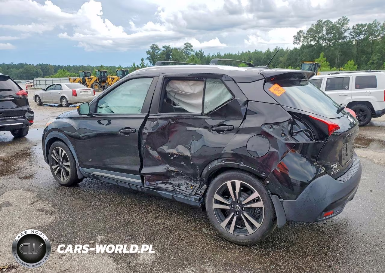 2019 Nissan Kicks Sr VIN:3N1CP5CU3KL512588 - 2