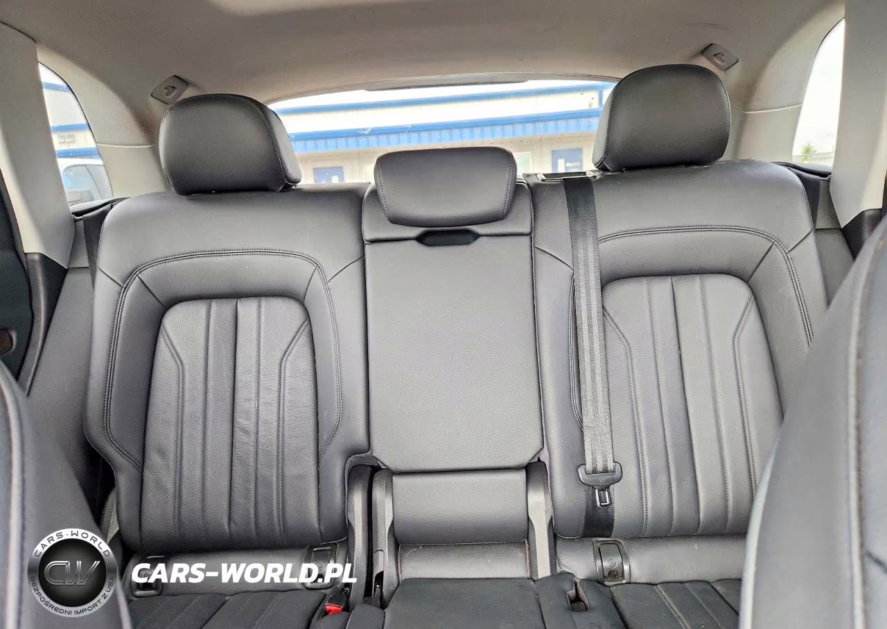 2018 Audi Q5 Premium Plus VIN:WA1BNAFY1J2022201 - 10