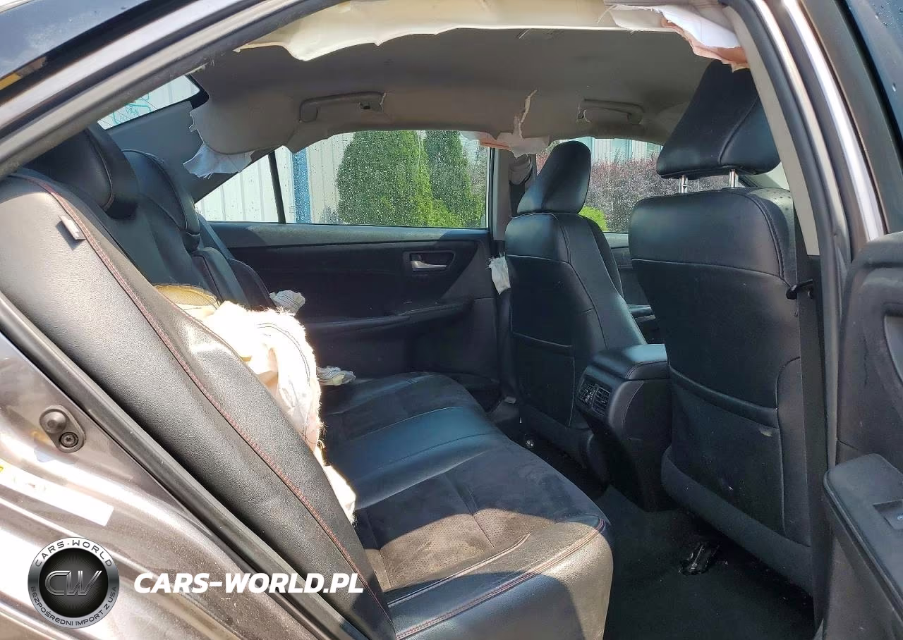 2015 Toyota Camry Xse VIN:4T1BF1FK3FU485611 - 10