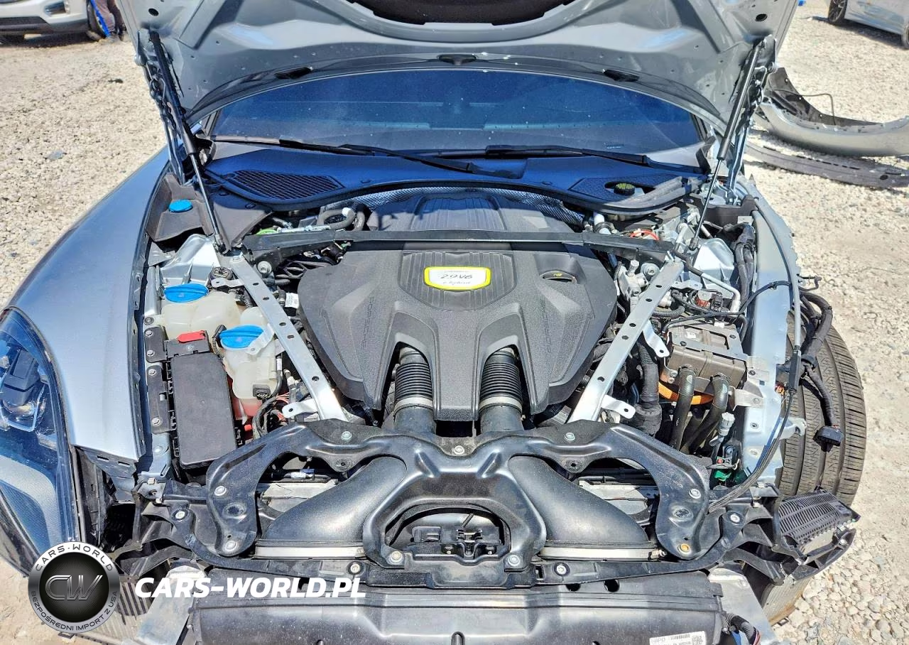 2020 Porsche Panamera 4 E-Hybrid VIN:WP0AE2A7XLL130562 - 11