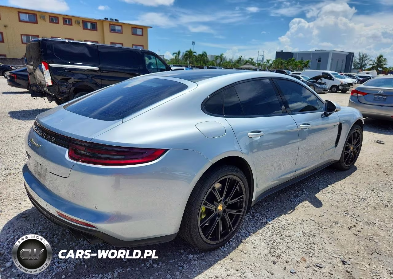 2020 Porsche Panamera 4 E-Hybrid VIN:WP0AE2A7XLL130562 - 3