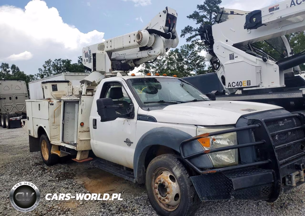2014 Ford F550 Super Duty Bucket Truck VIN:1FDUF5GT9EEB82476 - 4