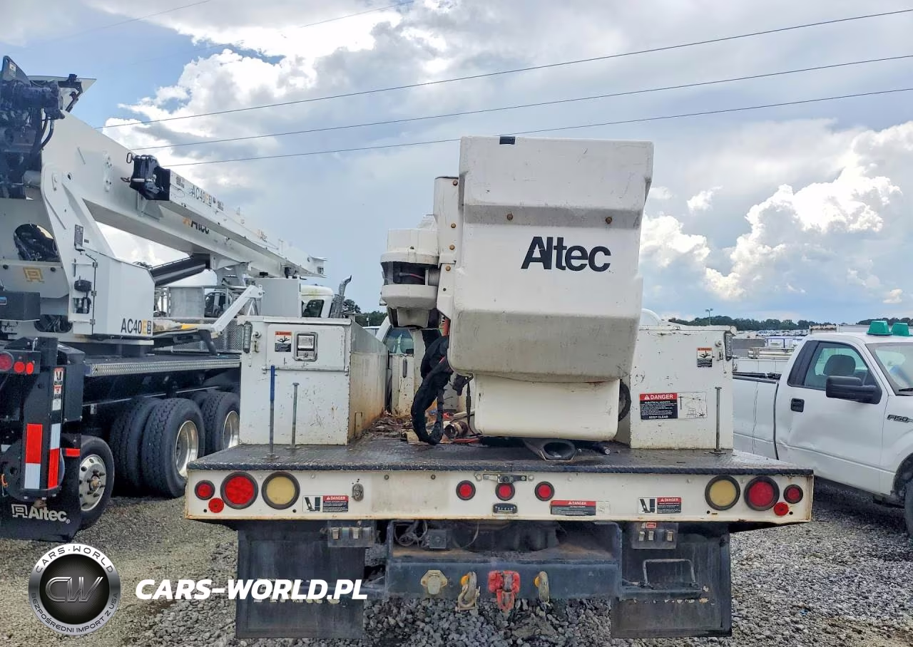 2014 Ford F550 Super Duty Bucket Truck VIN:1FDUF5GT9EEB82476 - 6