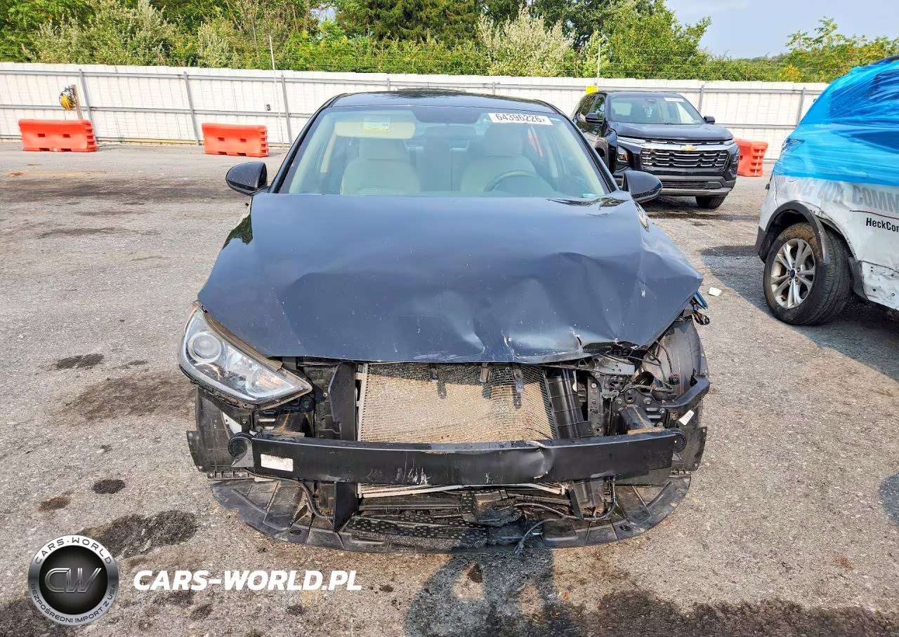 2017 Hyundai Elantra Se VIN:5NPD74LF7HH175672 - 5