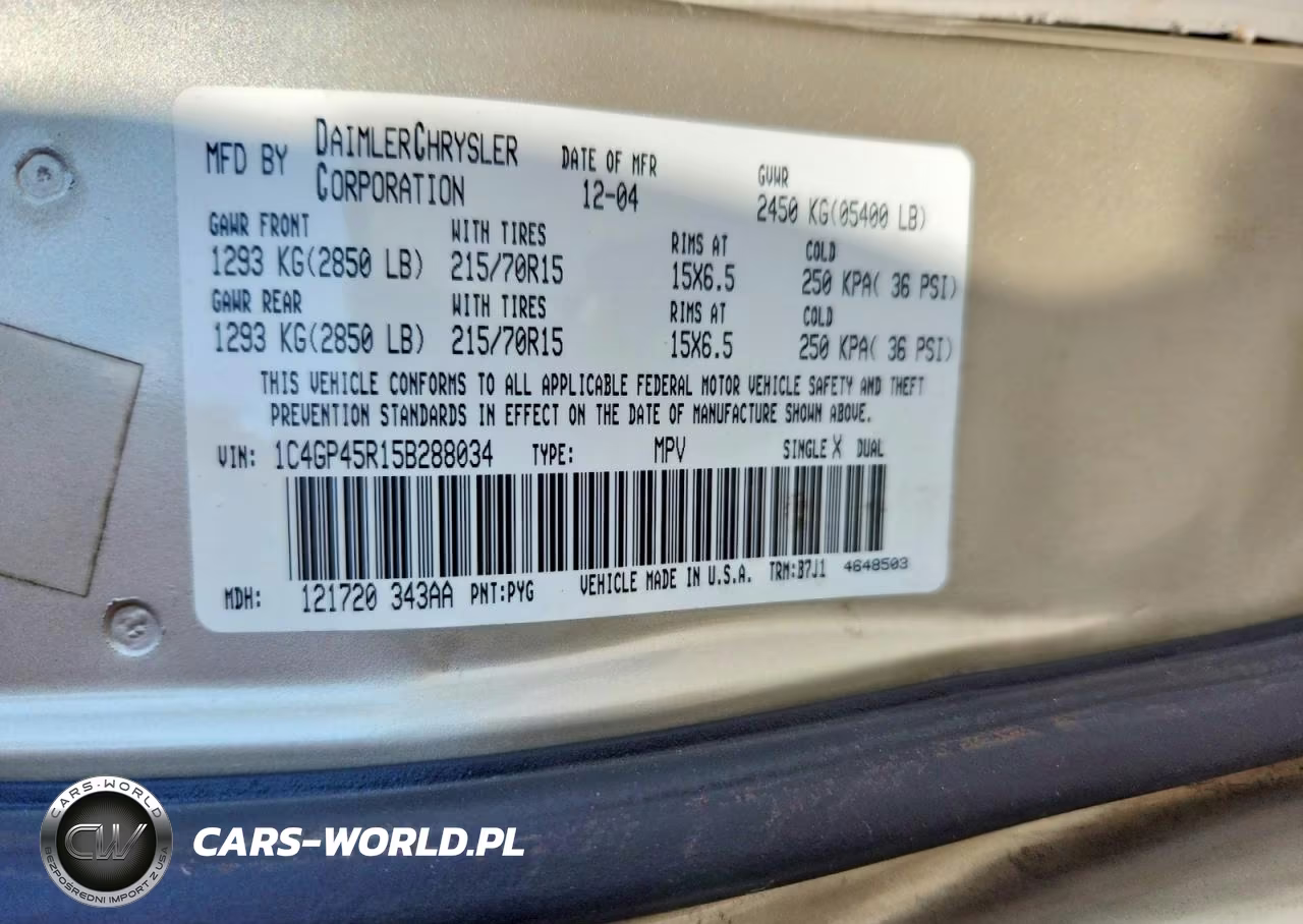 2005 Chrysler Town & Country VIN:1C4GP45R15B288034 - 13