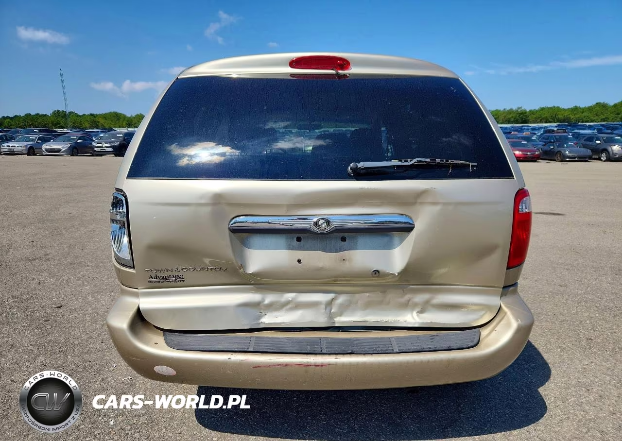 2005 Chrysler Town & Country VIN:1C4GP45R15B288034 - 6