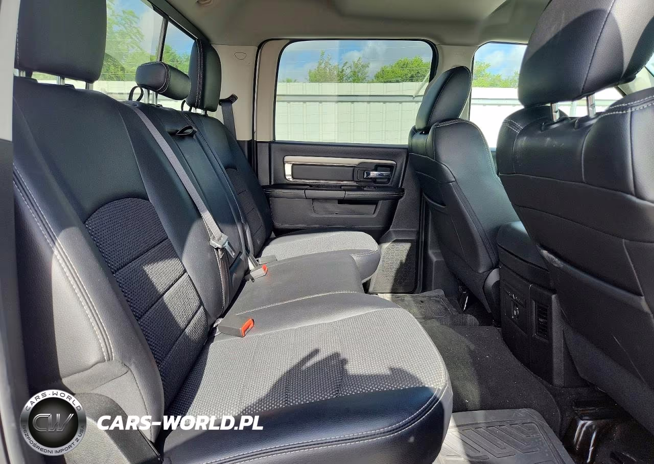 2017 Ram 1500 Sport VIN:1C6RR7MT1HS850785 - 10