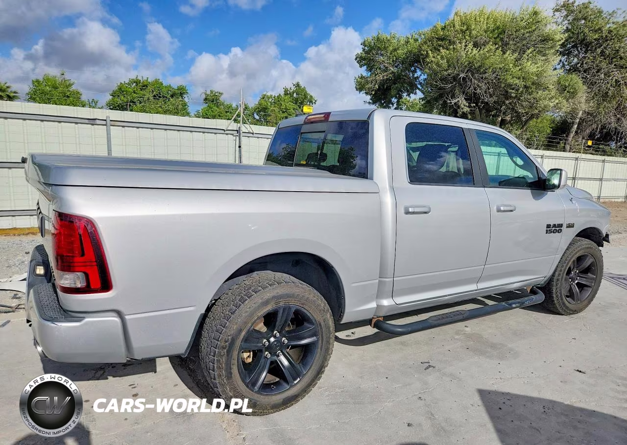 2017 Ram 1500 Sport VIN:1C6RR7MT1HS850785 - 3