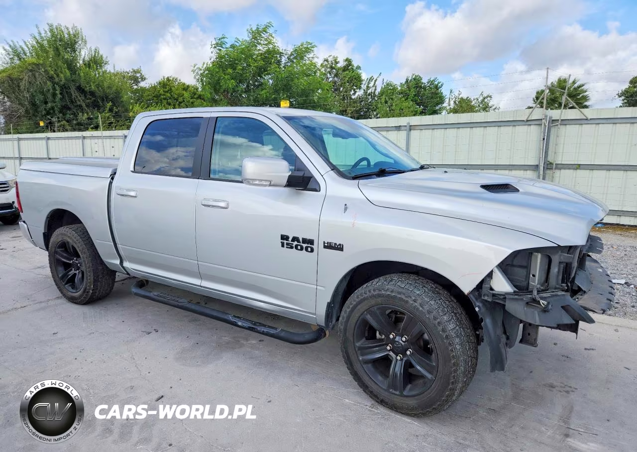 2017 Ram 1500 Sport VIN:1C6RR7MT1HS850785 - 4