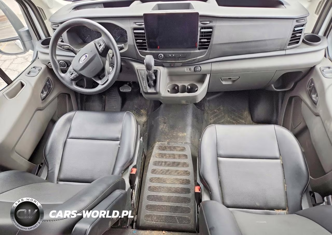 2025 Ford Transit T-250 VIN:1FTBR2X81SKA82883 - 8