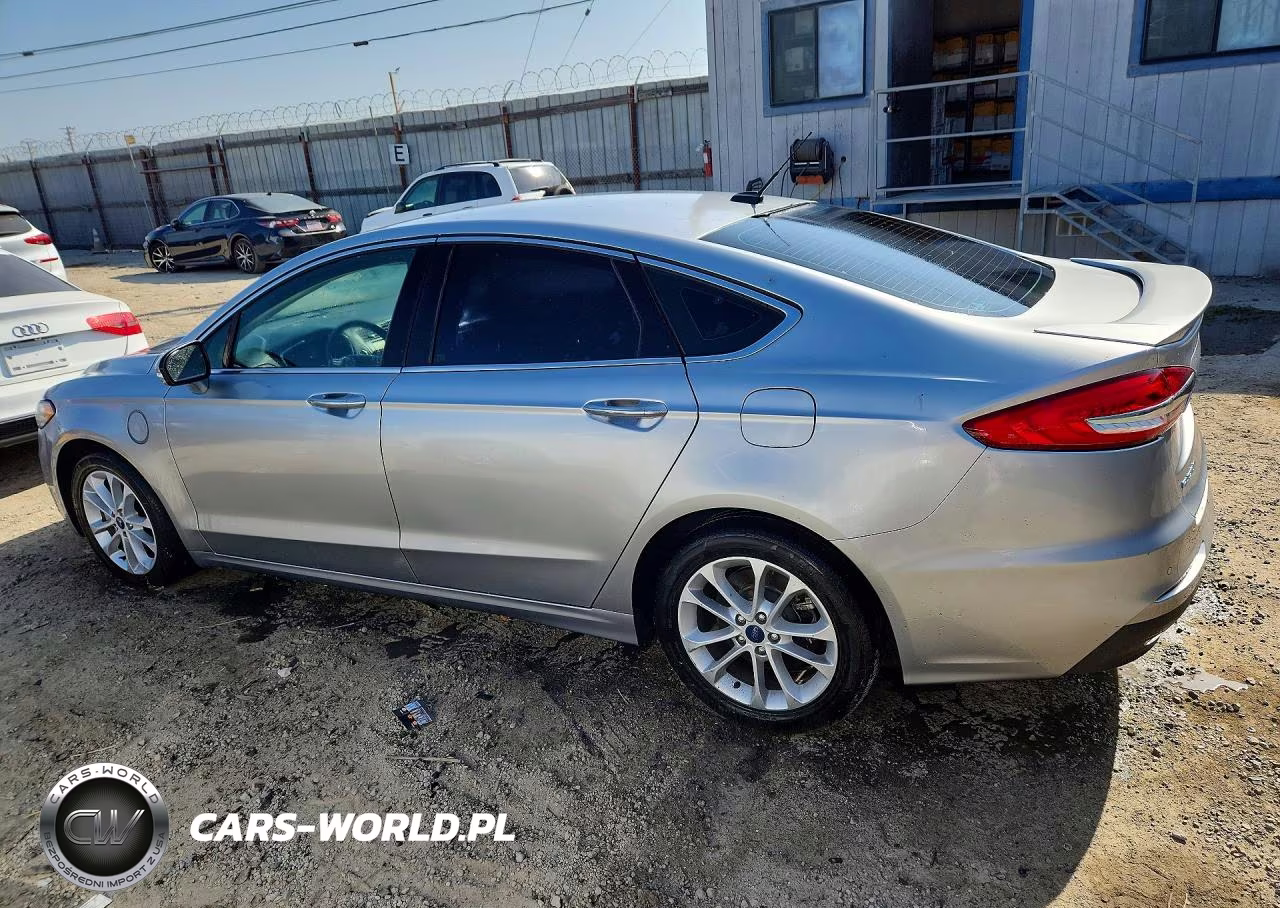 2020 Ford Fusion Titanium VIN:3FA6P0SU6LR230318 - 2