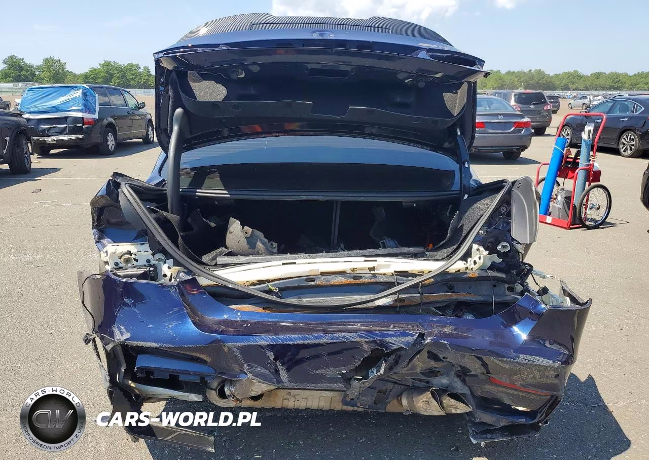 2018 BMW M3 VIN:WBS8M9C51J5K98364 - 6