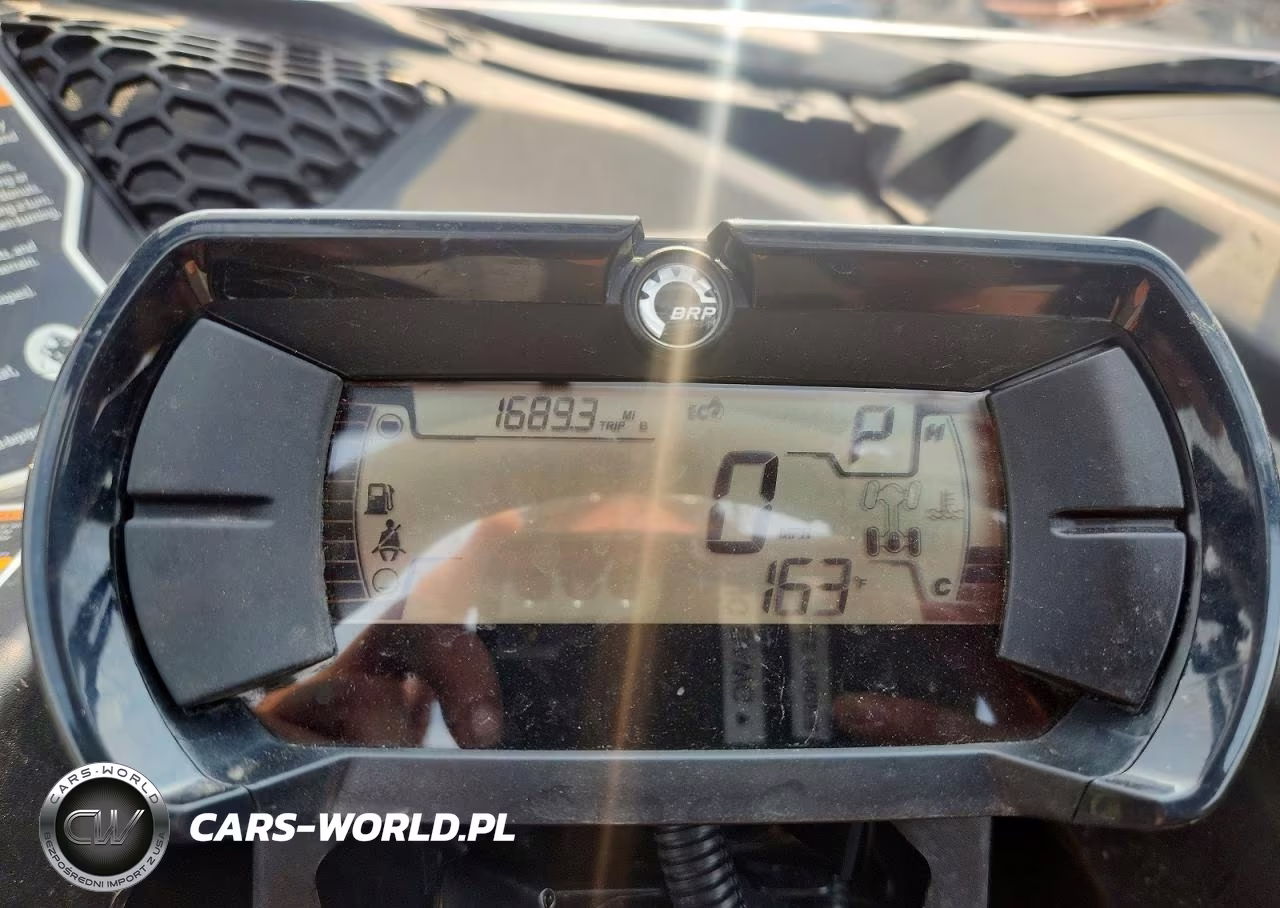 2025 Can-Am Maverick X3 Utility Vehicle VIN:3JBVGAV48SE000604 - 8