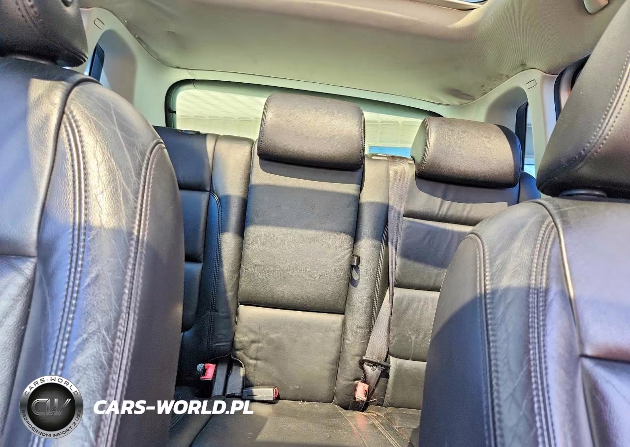2011 Volkswagen Tiguan S VIN:WVGAV7AX2BW547129 - 10