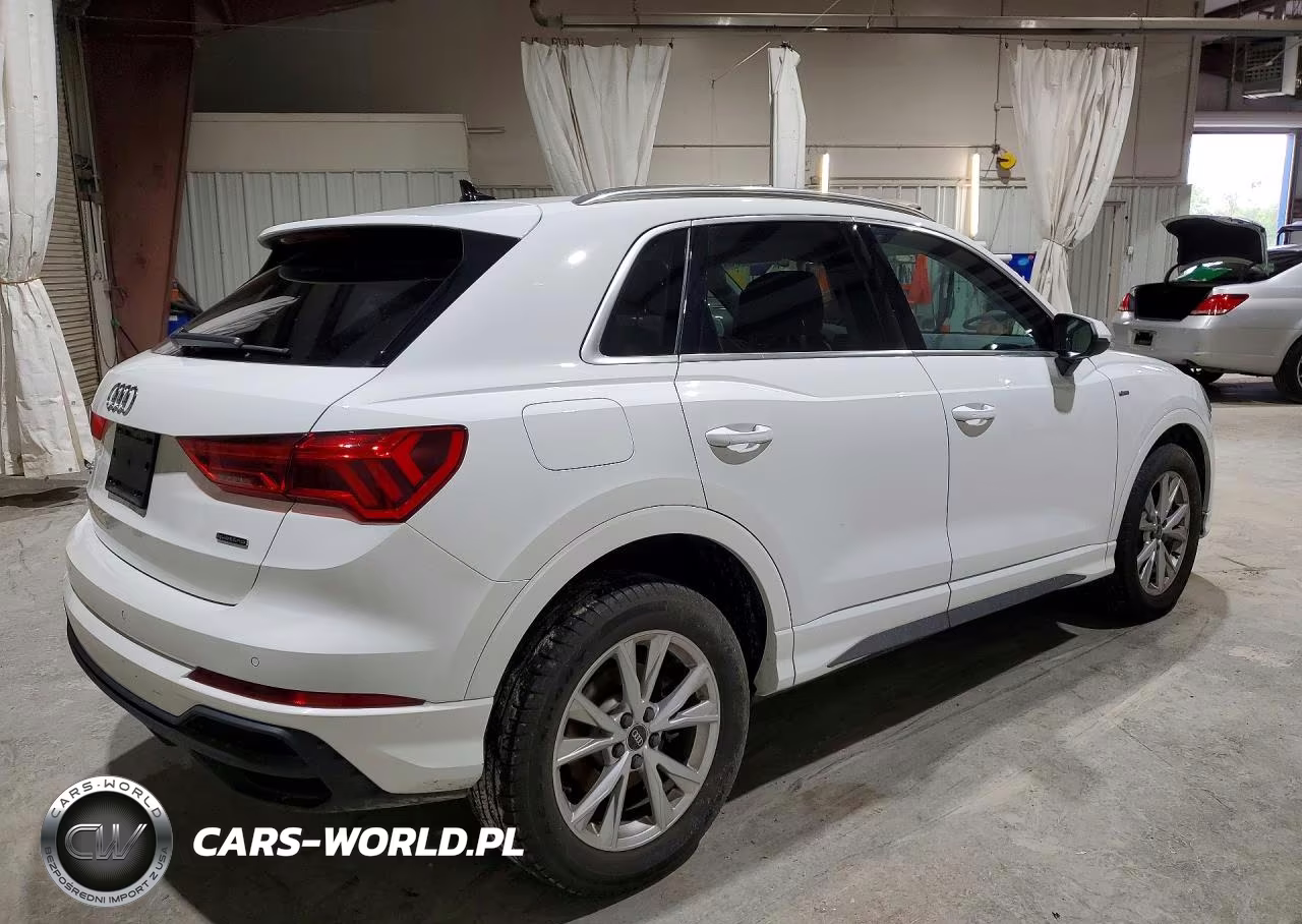 2023 Audi Q3 Premium S Line 45 VIN:WA1DECF3XP1089841 - 3