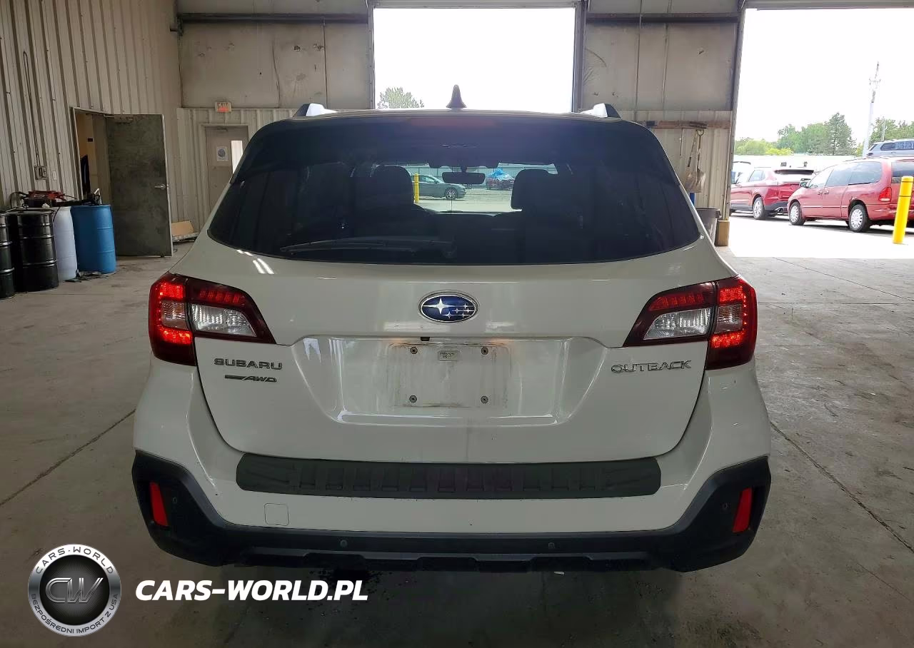 2018 Subaru Outback Touring VIN:4S4BSATC9J3391336 - 6