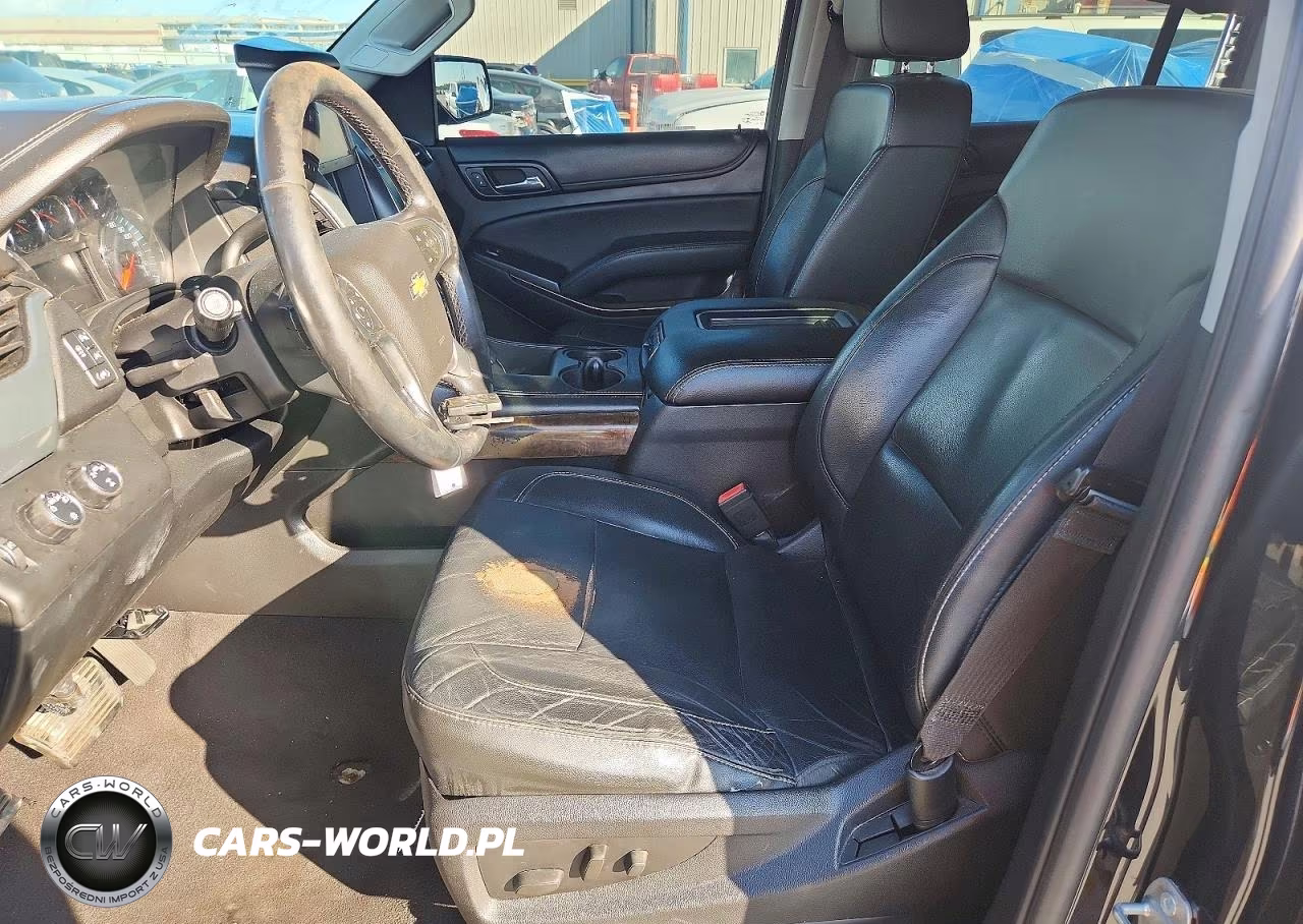 2019 Chevrolet Suburban K1500 Lt VIN:1GNSKHKC5KR122738 - 7