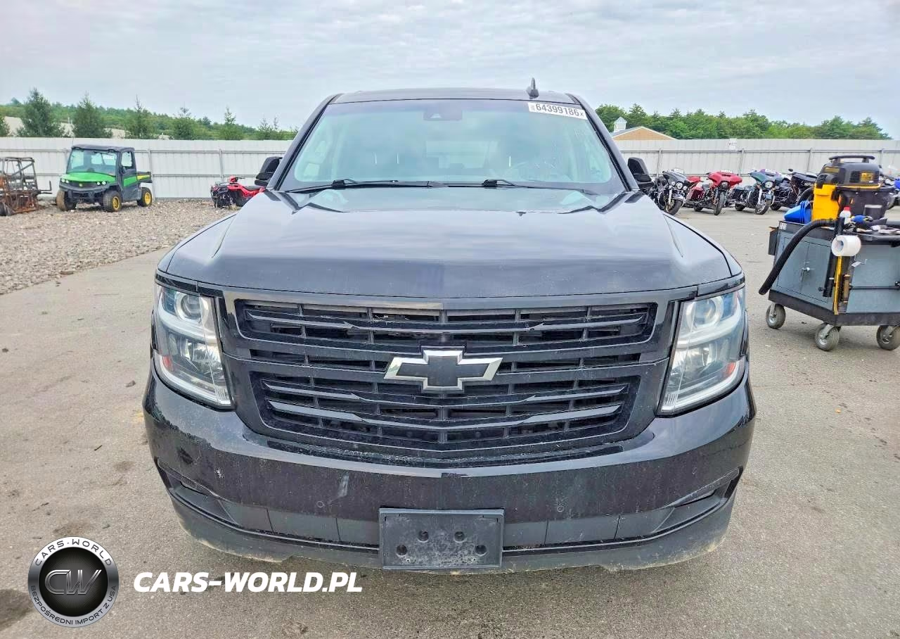 2018 Chevrolet Suburban K1500 Premier VIN:1GNSKJKC5JR261399 - 5