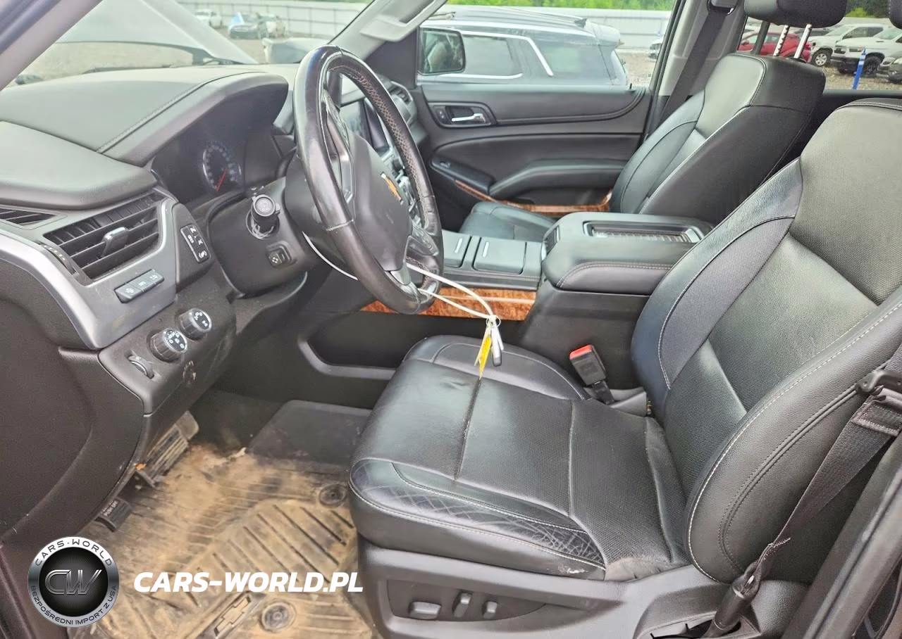 2018 Chevrolet Suburban K1500 Premier VIN:1GNSKJKC5JR261399 - 7