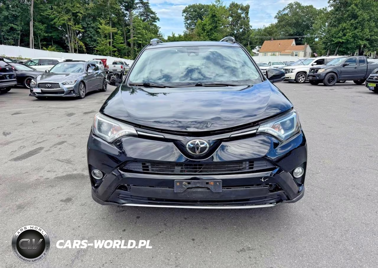 2018 Toyota Rav4 Xle VIN:2T3RFREV4JW857885 - 6