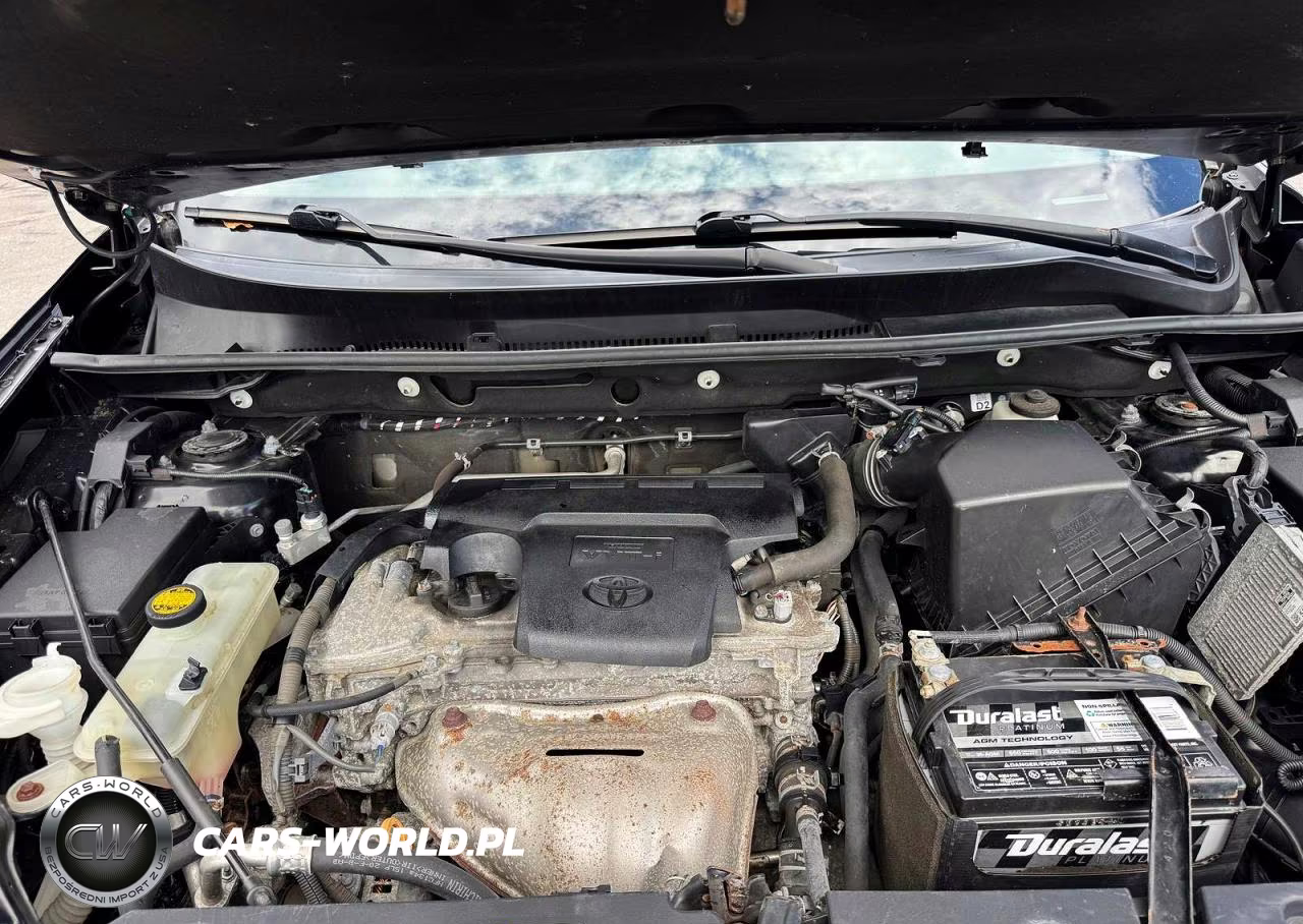 2018 Toyota Rav4 Xle VIN:2T3RFREV4JW857885 - 9
