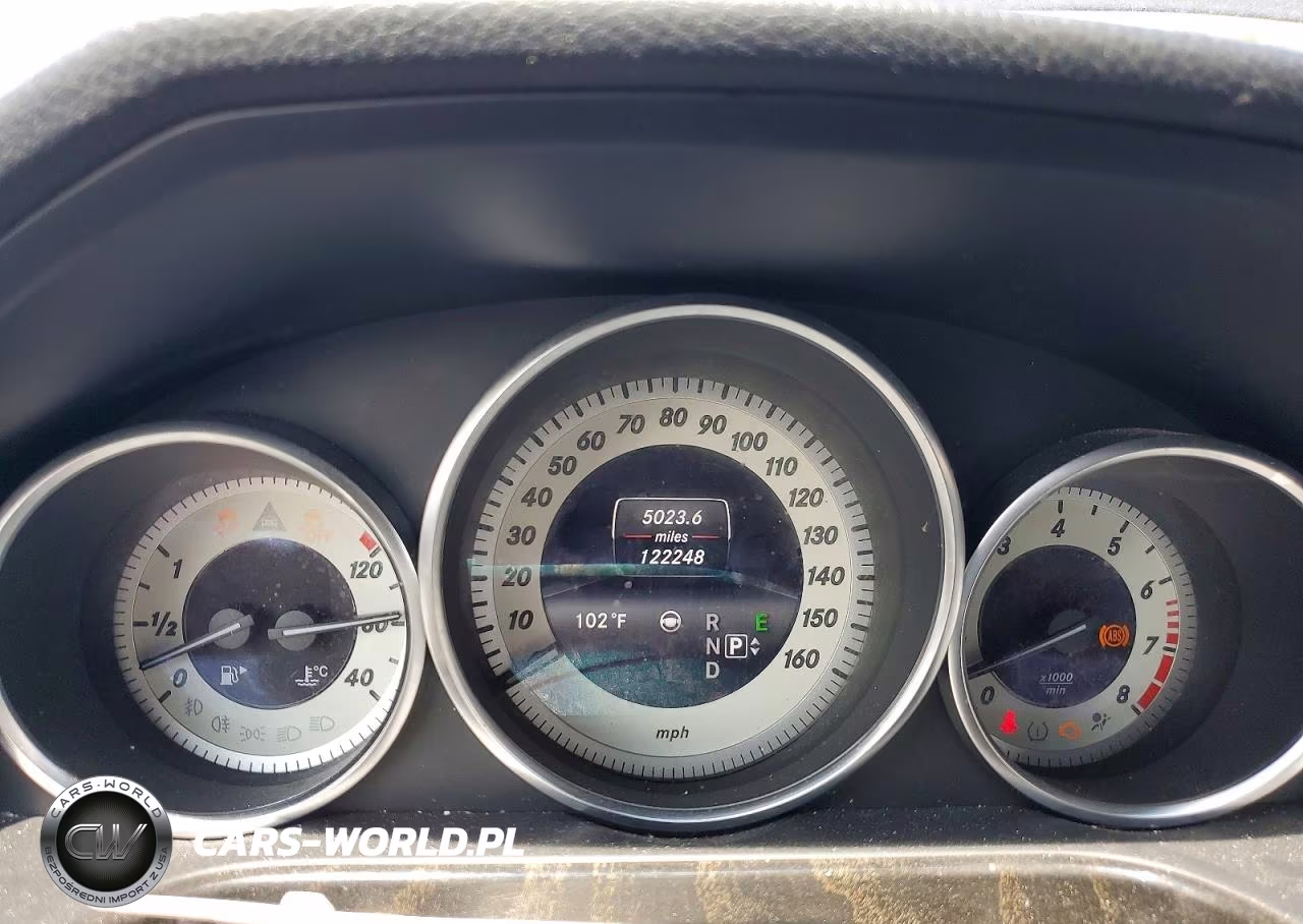 2014 Mercedes-Benz E 550 4Matic VIN:WDDHF9BBXEA882970 - 9