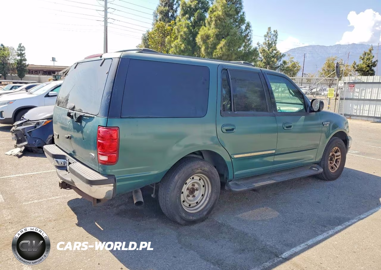 2000 Ford Expedition Xlt VIN:1FMRU1561YLB90220 - 3