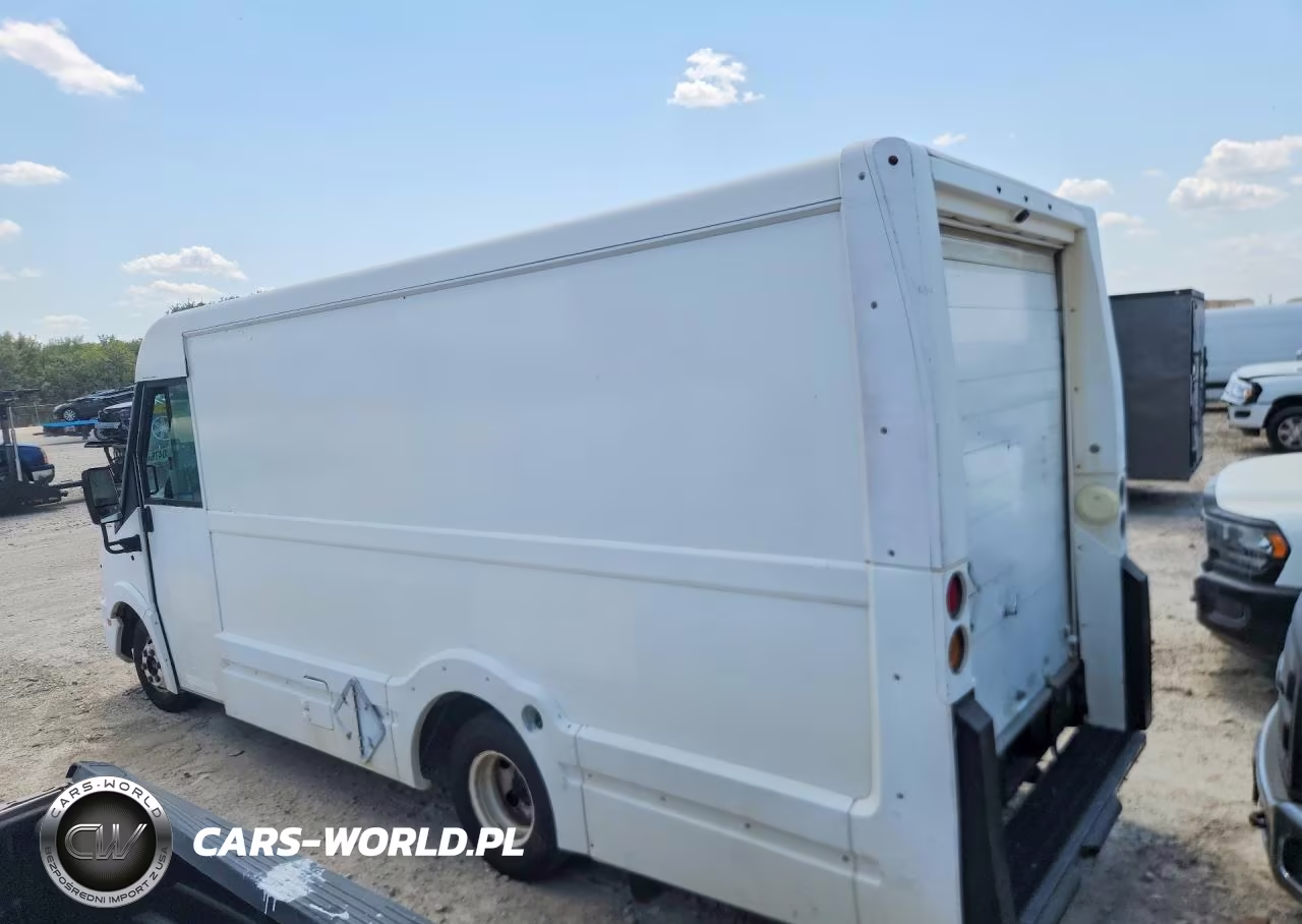 2025 Isuzu Reach Delivery Van VIN:JALB4T17XG7W00194 - 2