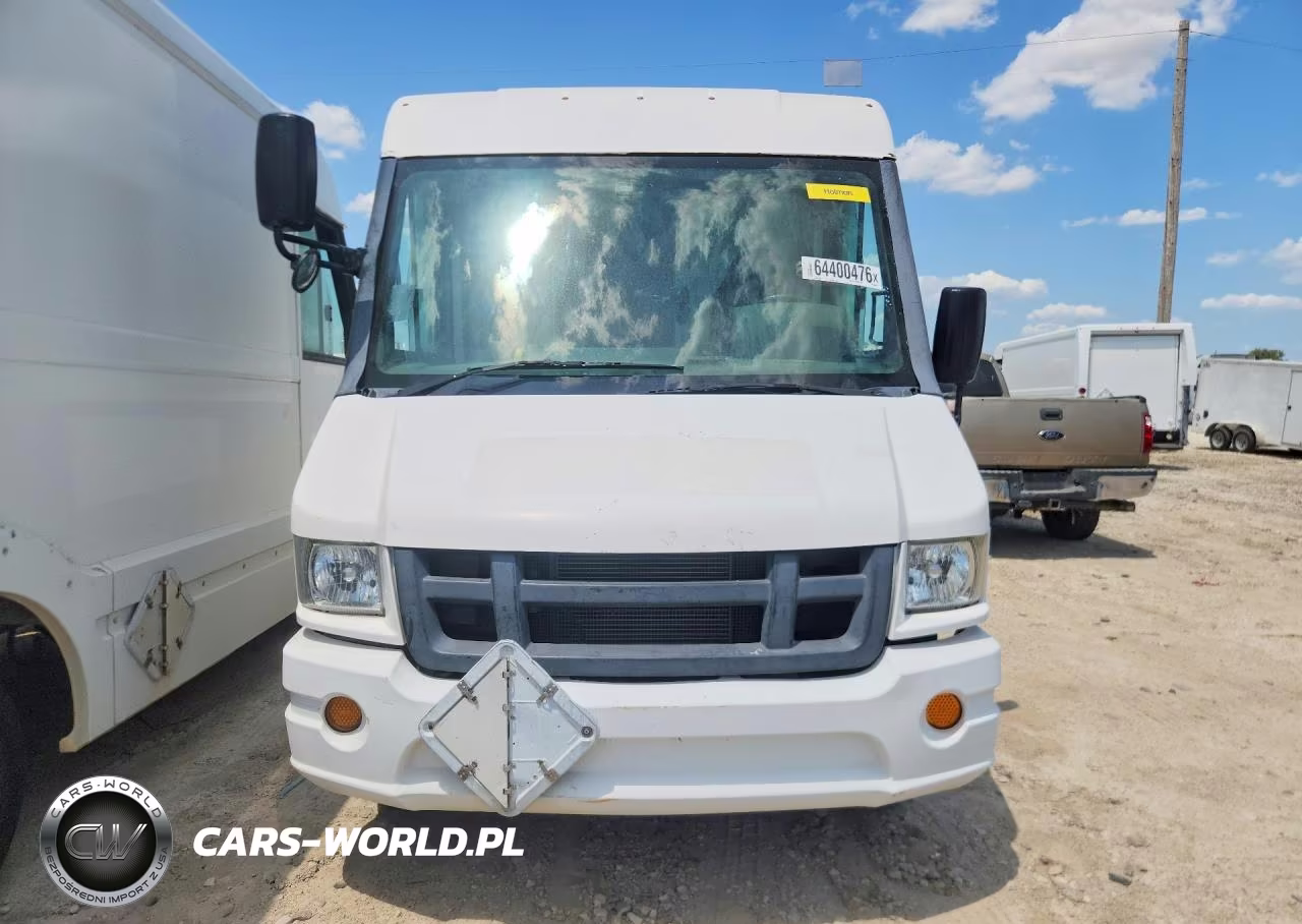 2025 Isuzu Reach Delivery Van VIN:JALB4T17XG7W00194 - 5