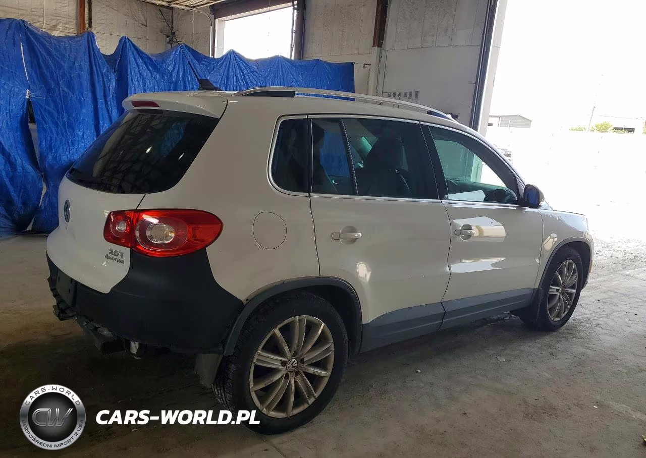 2011 Volkswagen Tiguan S VIN:WVGBV7AX4BW503895 - 3