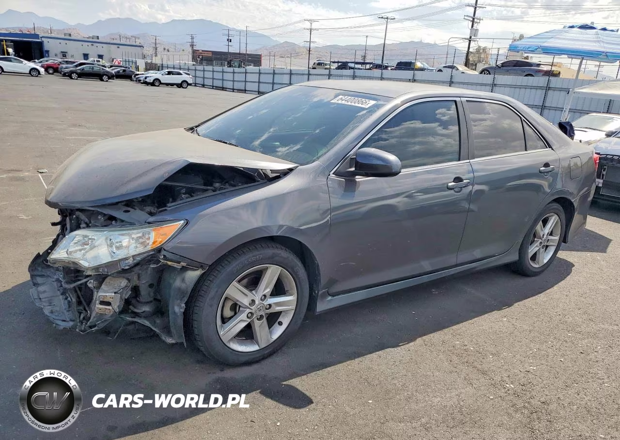 2013 Toyota Camry Se – zdjęcie 1 z 13
