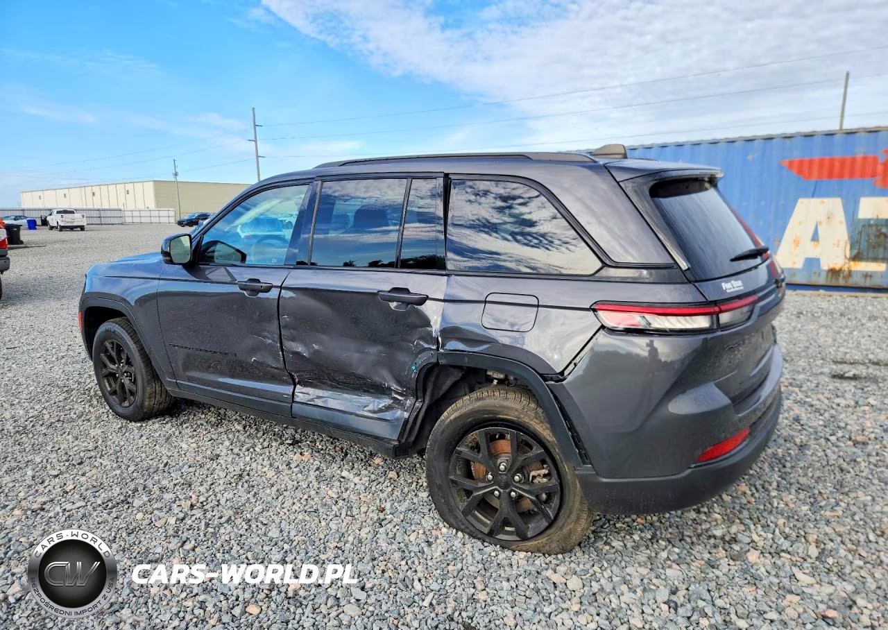2024 Jeep Grand Cherokee Laredo VIN:1C4RJGAG1R8546569 - 2