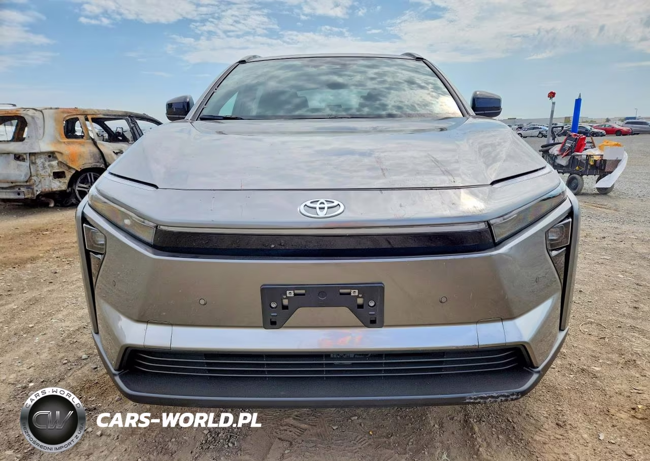 2026 Toyota Bz Xle Plus VIN:JTMBCAEB8TA010936 - 5