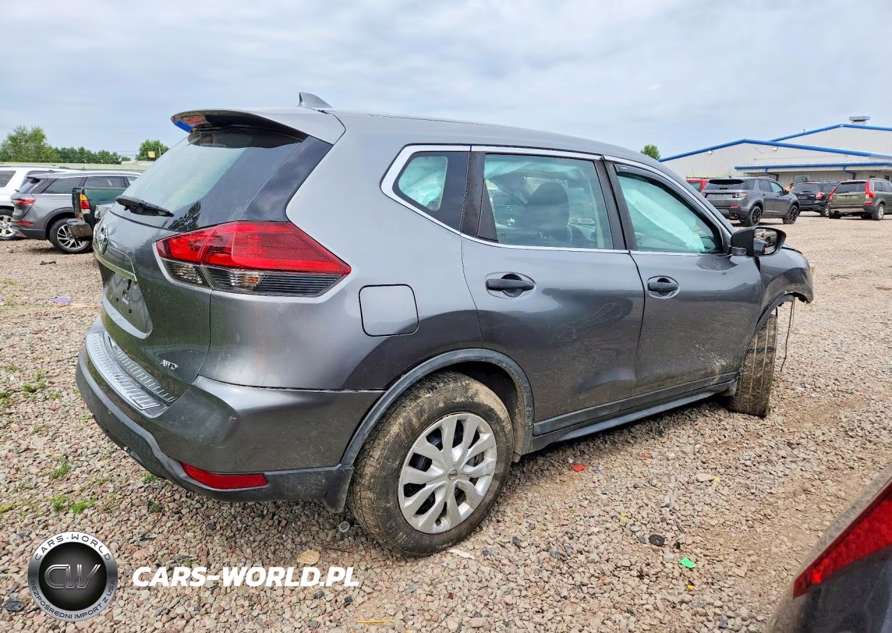 2018 Nissan Rogue S VIN:KNMAT2MV7JP539088 - 3