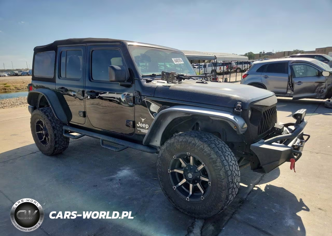 2018 Jeep Wrangler Unlimited Sport VIN:1C4HJXDG3JW155351 - 4