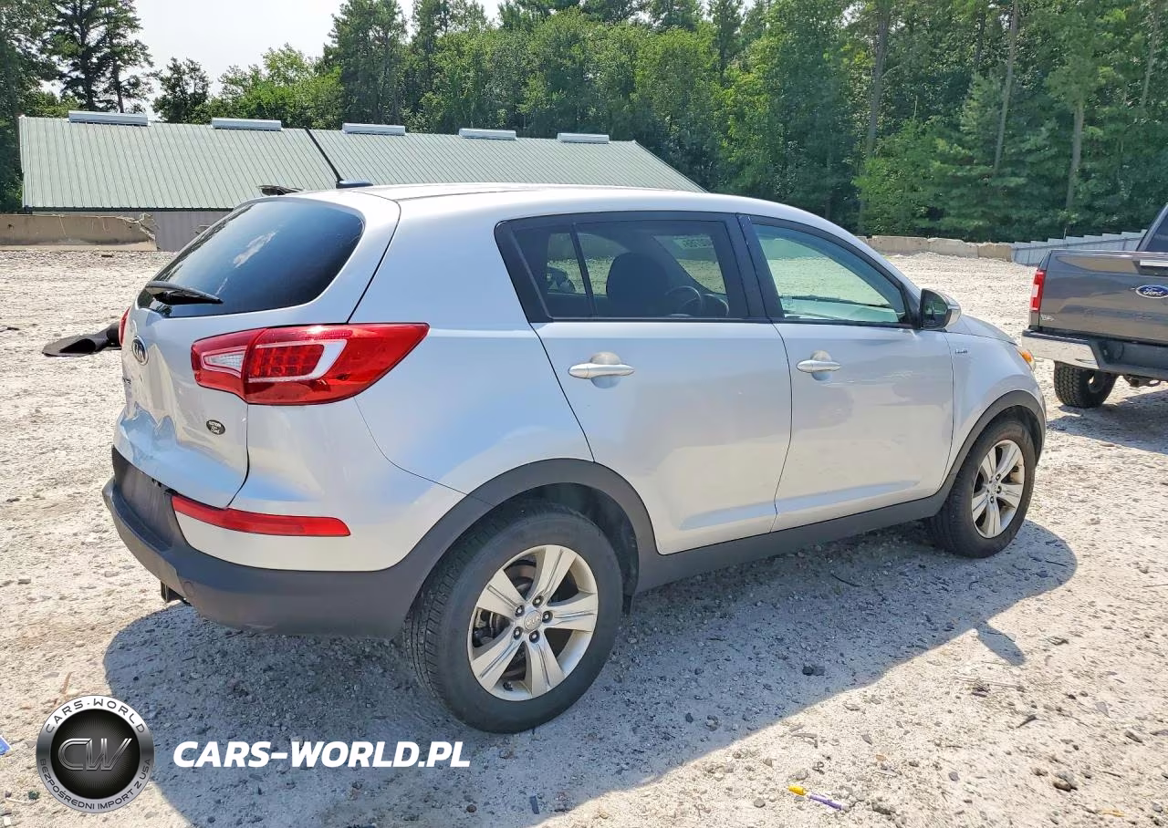 2012 Kia Sportage Lx VIN:KNDPBCA22C7307899 - 3