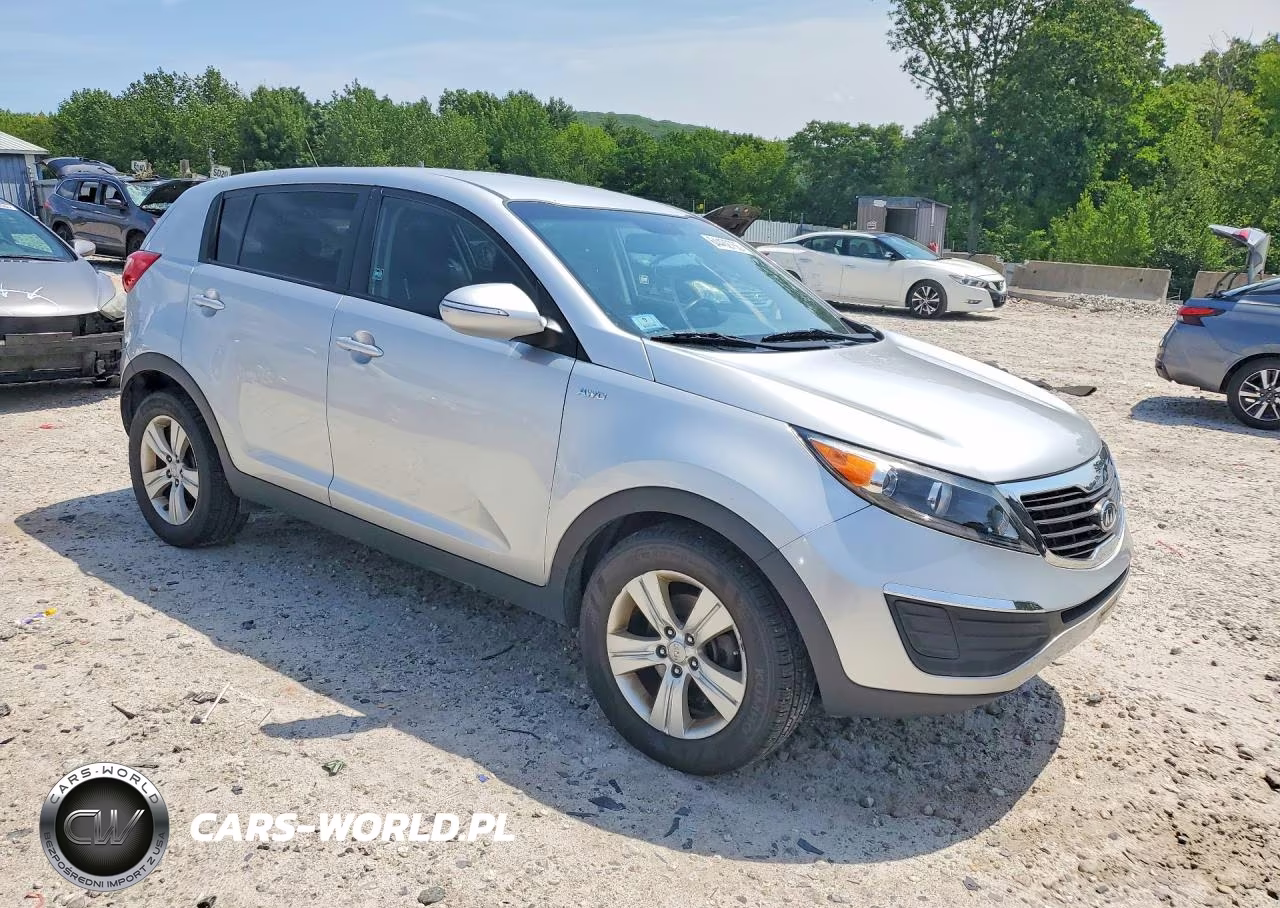 2012 Kia Sportage Lx VIN:KNDPBCA22C7307899 - 4
