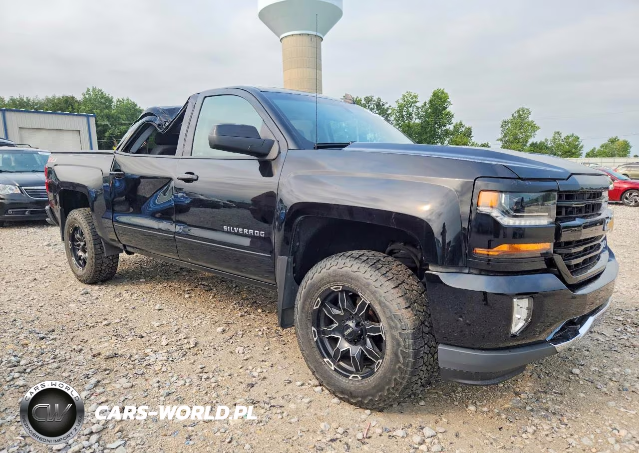 2018 Chevrolet Silverado K1500 Lt VIN:3GCUKREC5JG492976 - 4