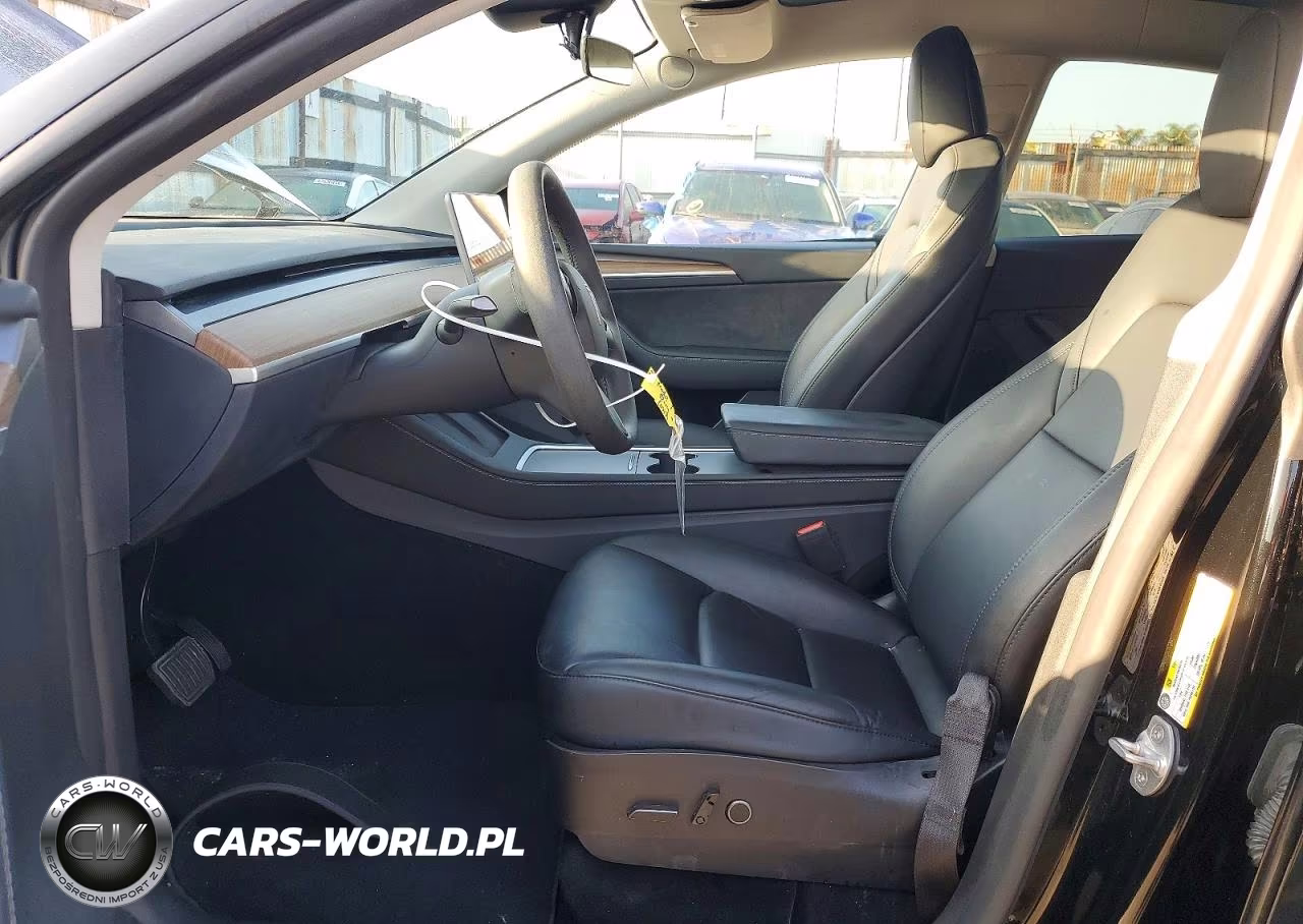 2024 Tesla Model Y VIN:7SAYGDED2RF020317 - 7