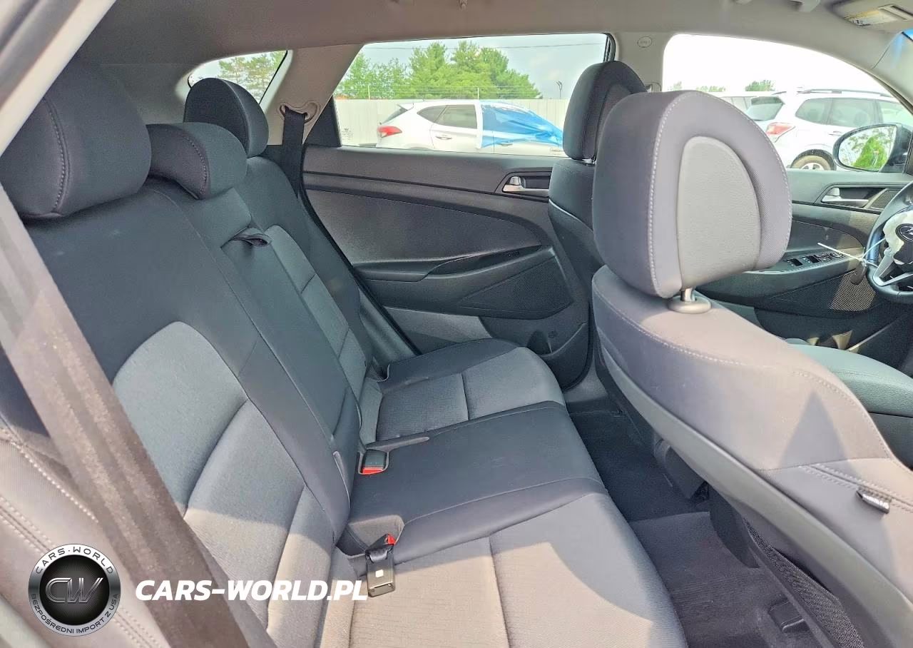 2018 Hyundai Tucson Sport VIN:KM8J3CAL9JU718030 - 11
