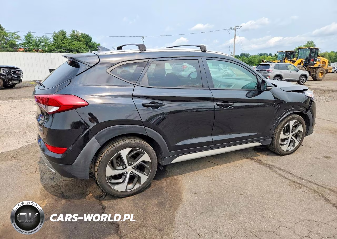 2018 Hyundai Tucson Sport VIN:KM8J3CAL9JU718030 - 3