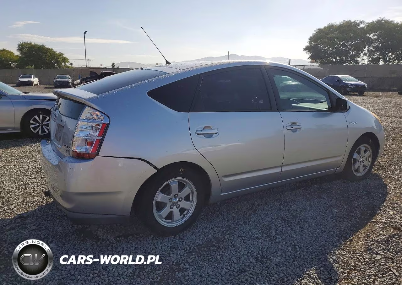 2007 Toyota Prius Base VIN:JTDKB20UX73247522 - 3