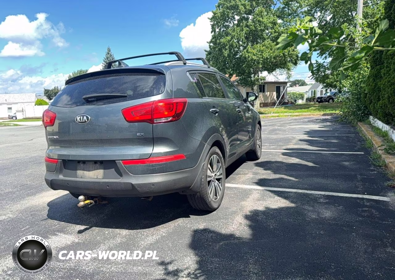 2015 Kia Sportage Ex VIN:KNDPCCAC6F7718670 - 4
