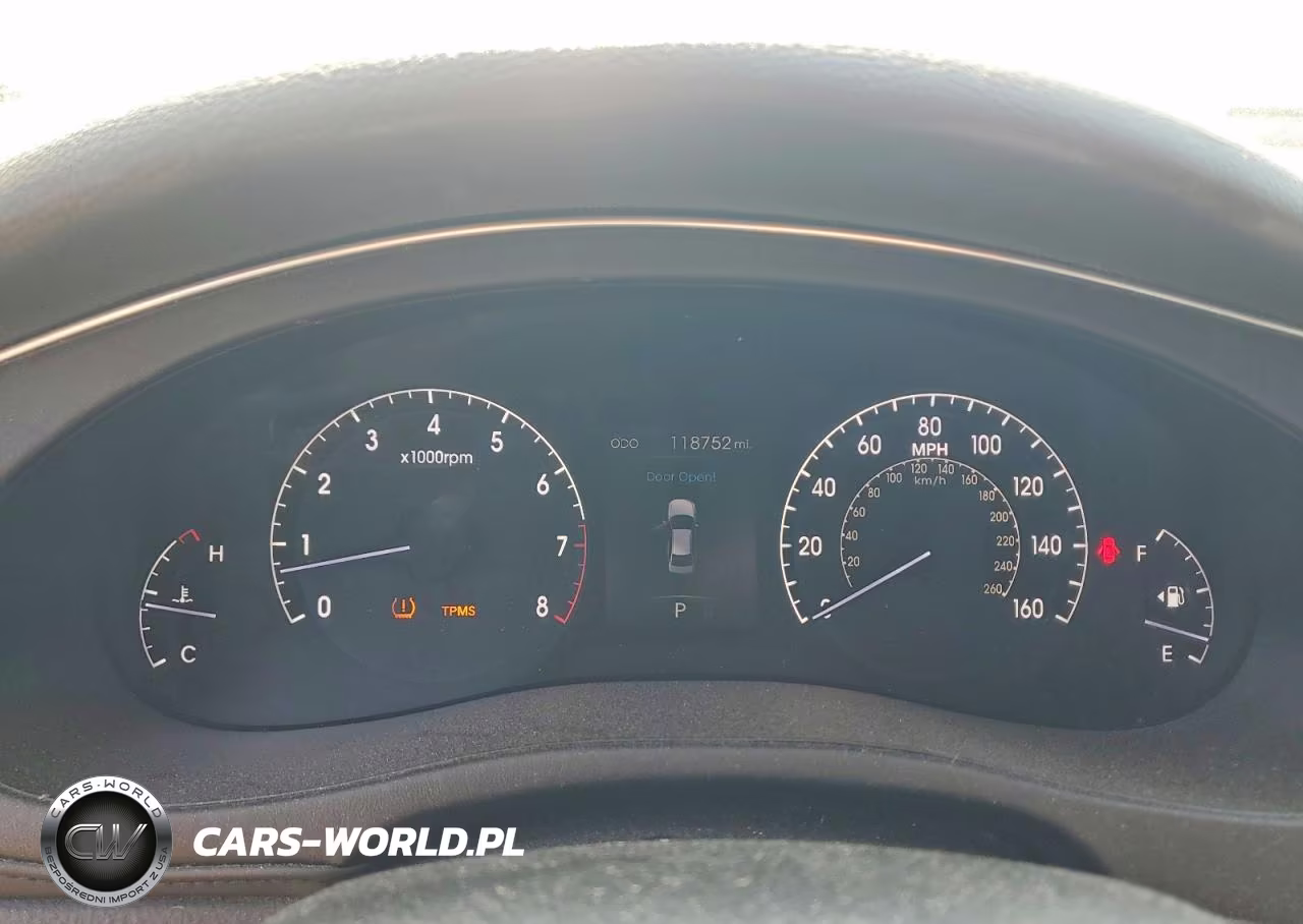 2012 Hyundai Genesis 3.8L VIN:KMHGC4DD1CU167793 - 9