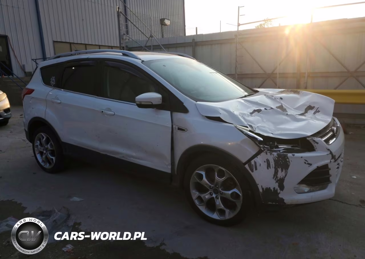 2015 Ford Escape Titanium VIN:1FMCU0J93FUC76748 - 4