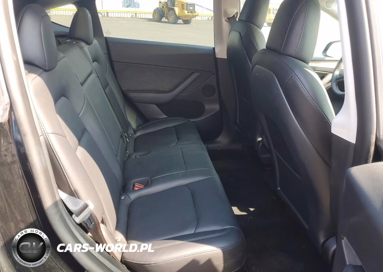 2022 Tesla Model Y VIN:7SAYGDEE8NF559897 - 10