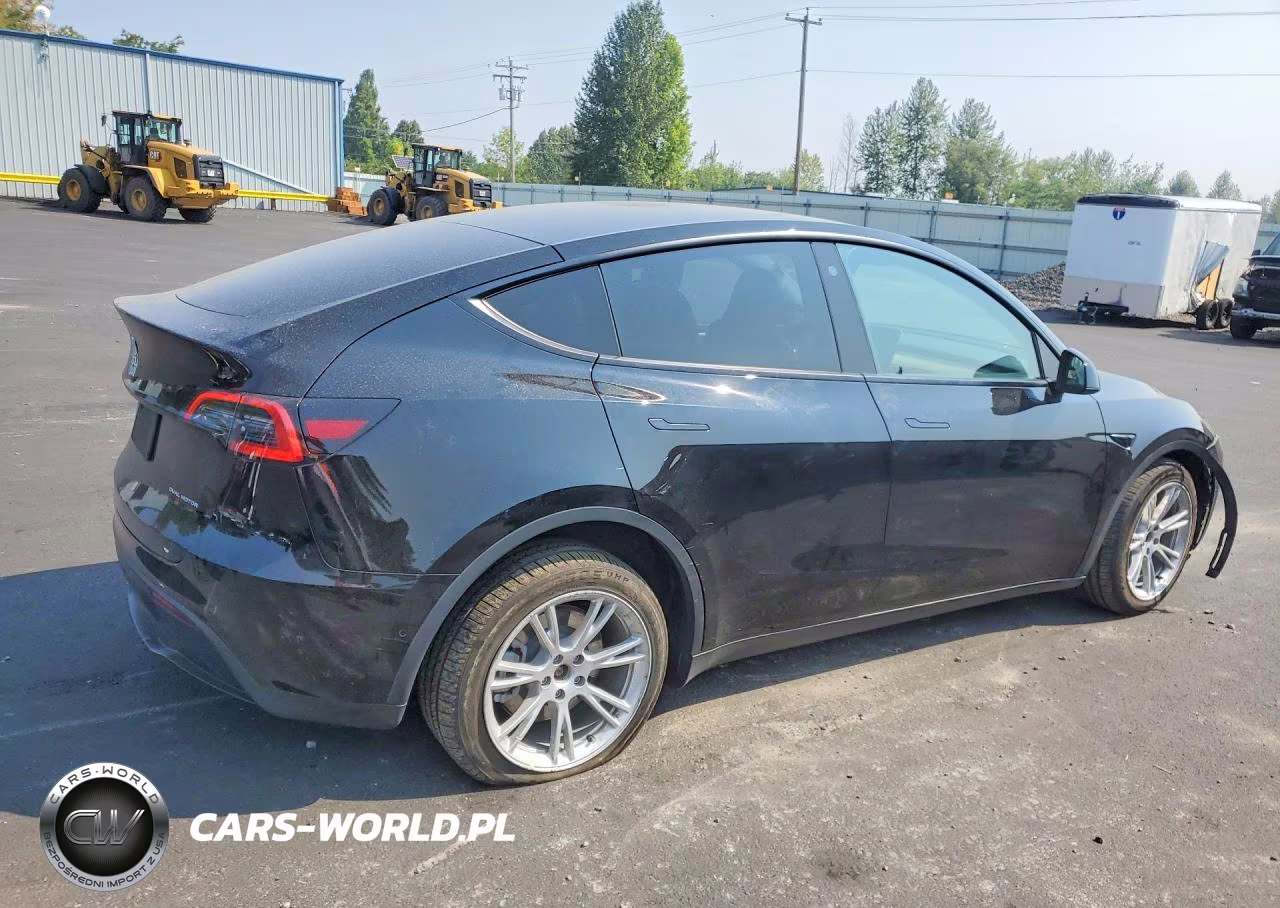 2022 Tesla Model Y VIN:7SAYGDEE8NF559897 - 3