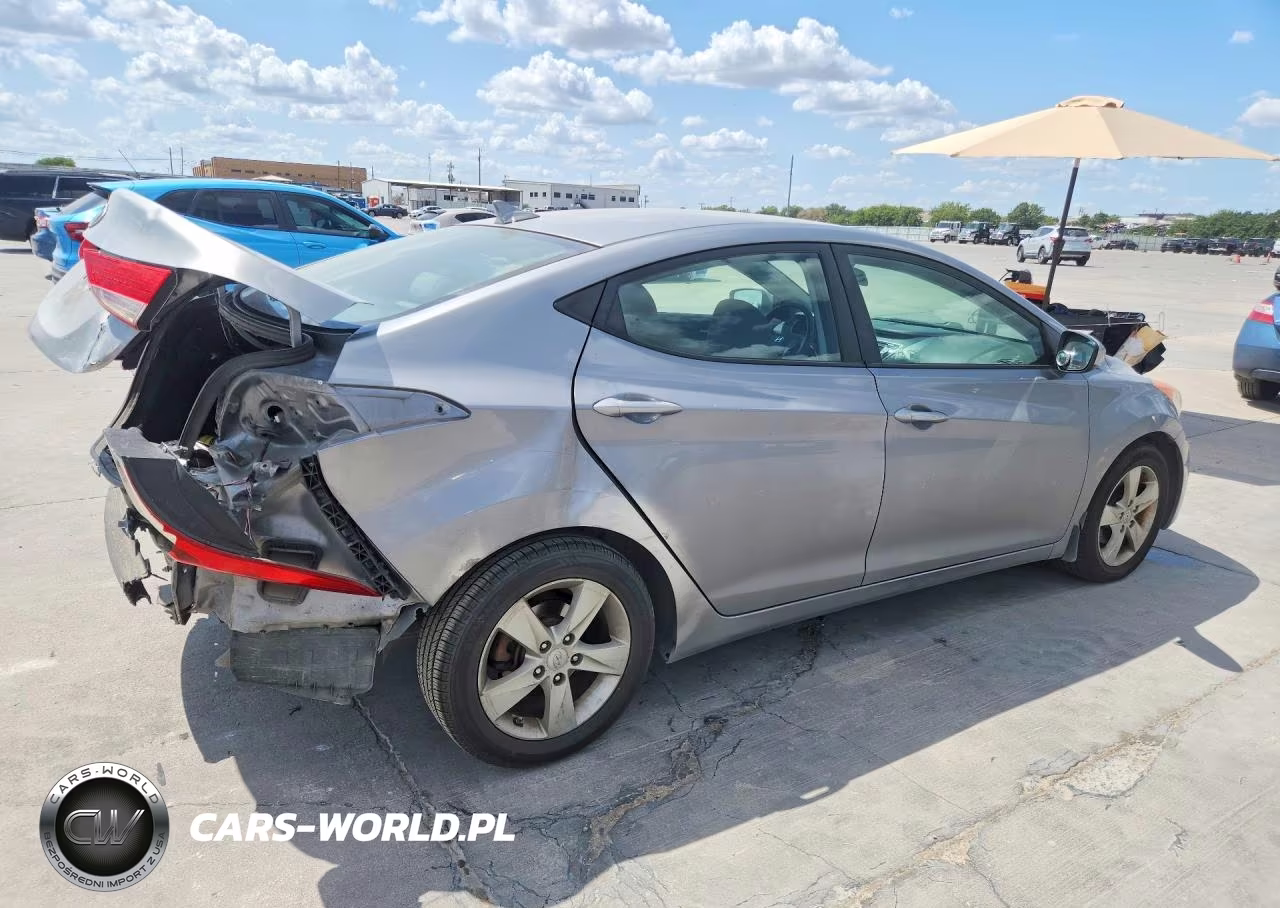 2013 Hyundai Elantra Gls VIN:KMHDH4AE4DU971556 - 3