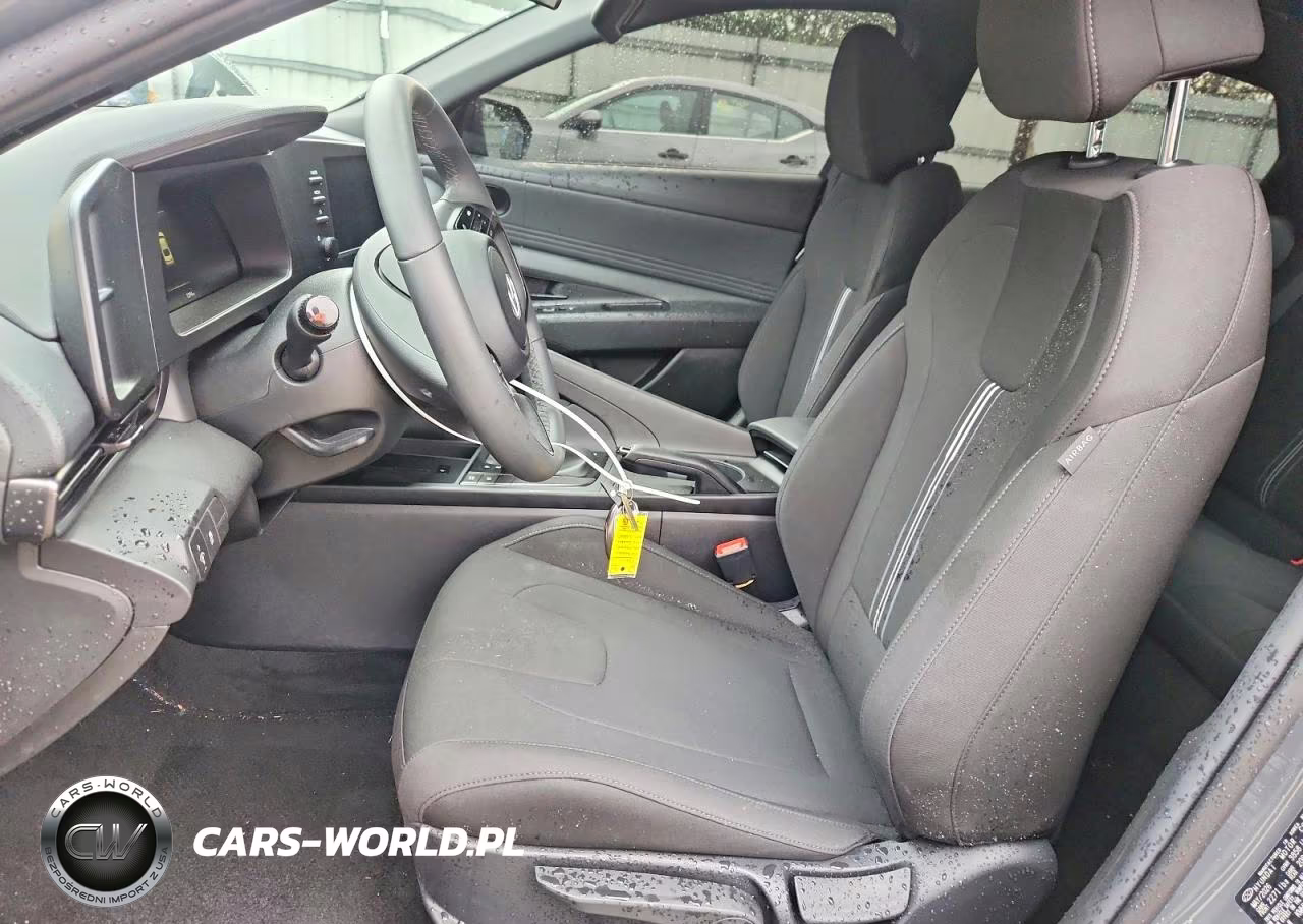 2026 Hyundai Elantra Sel Sport VIN:KMHLM4DG3TU246887 - 7