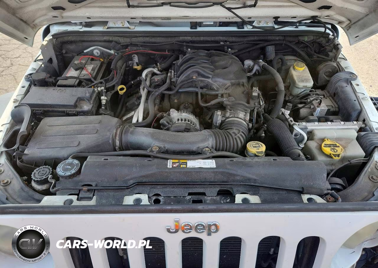 2014 Jeep Wrangler Unlimited Sport VIN:1C4BJWDG0EL125151 - 11